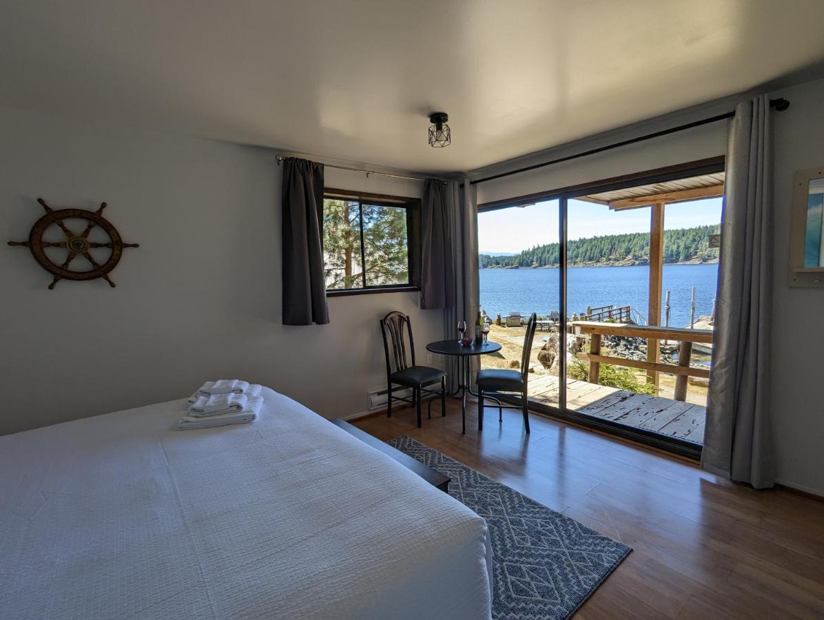 Jade Resort-Oceanfront Suites In Gowlland Harbour Heriot Bay Exterior foto
