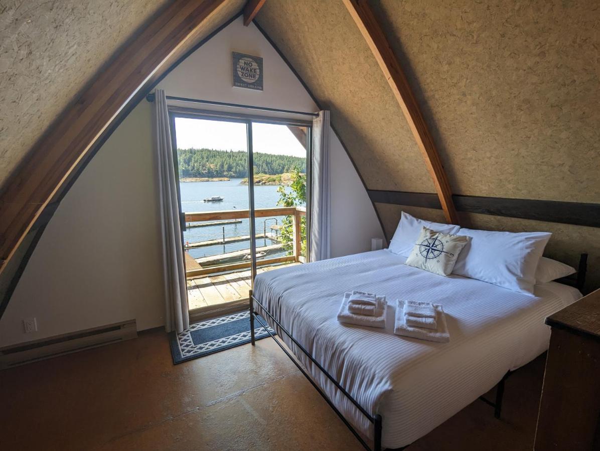Jade Resort-Oceanfront Suites In Gowlland Harbour Heriot Bay Exterior foto