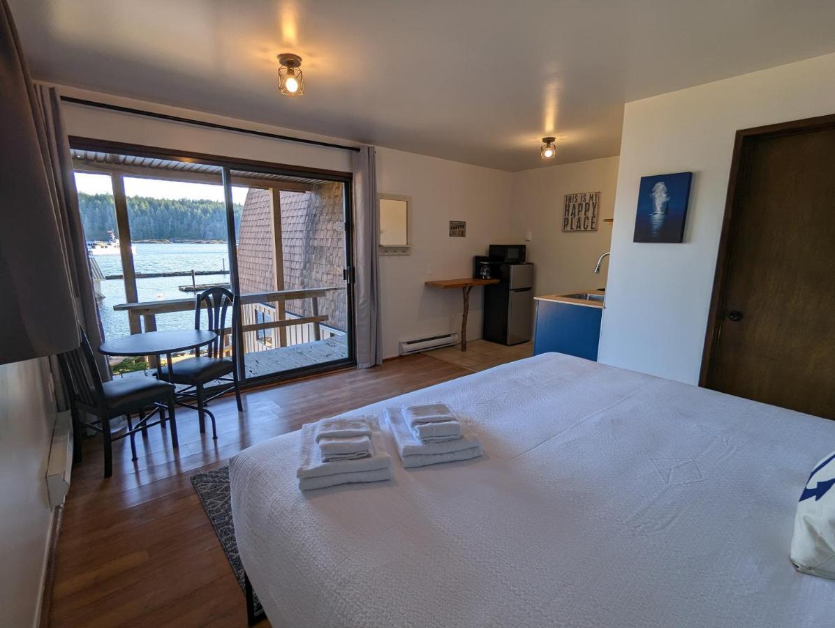 Jade Resort-Oceanfront Suites In Gowlland Harbour Heriot Bay Exterior foto