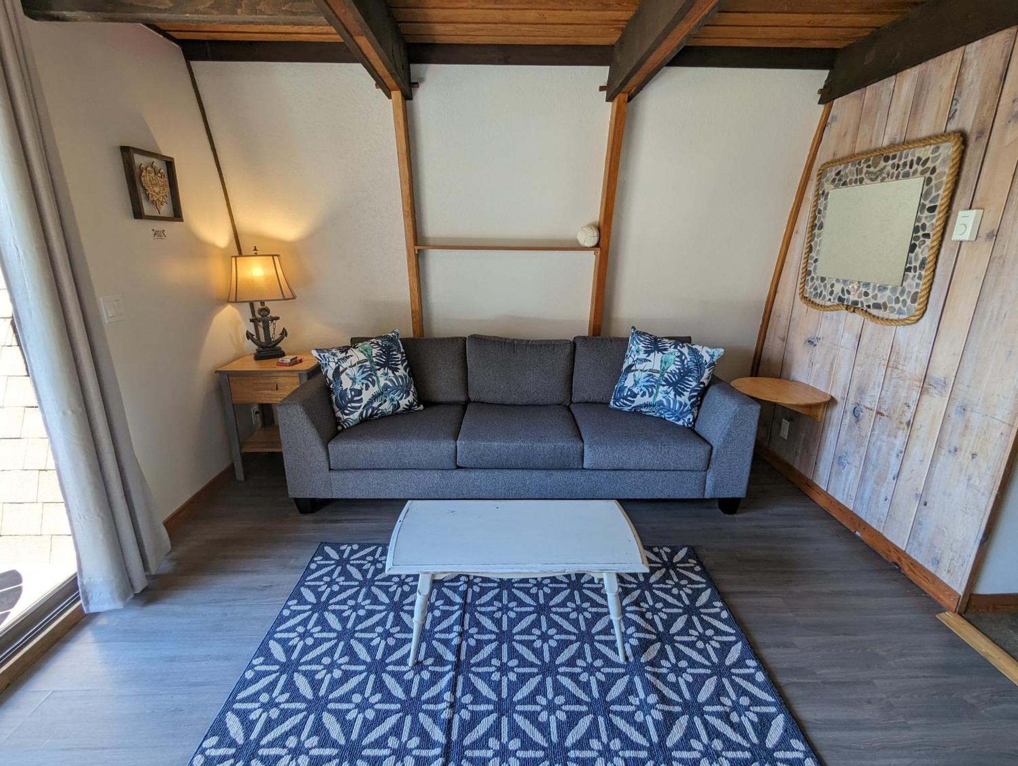 Jade Resort-Oceanfront Suites In Gowlland Harbour Heriot Bay Exterior foto