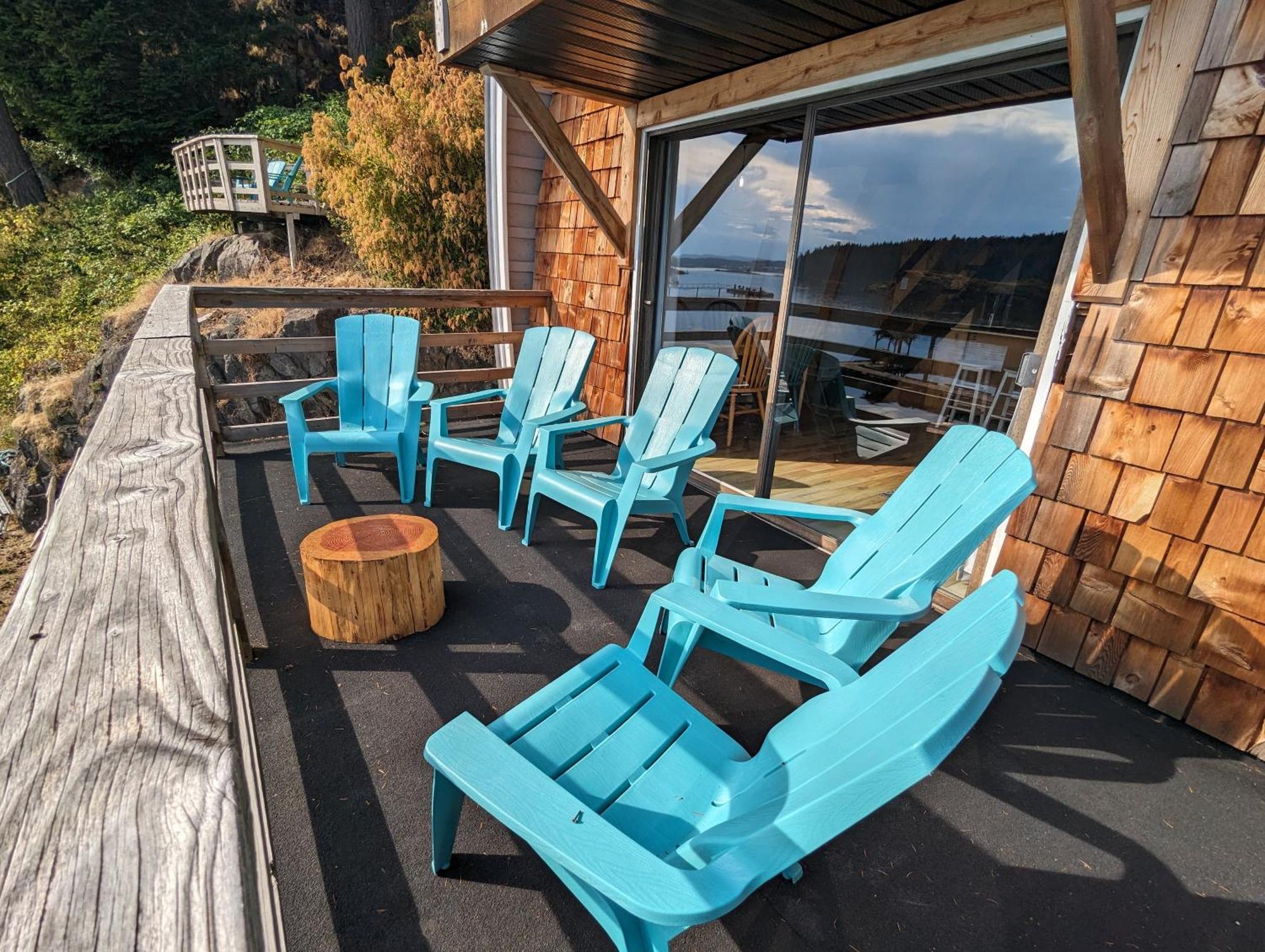 Jade Resort-Oceanfront Suites In Gowlland Harbour Heriot Bay Exterior foto