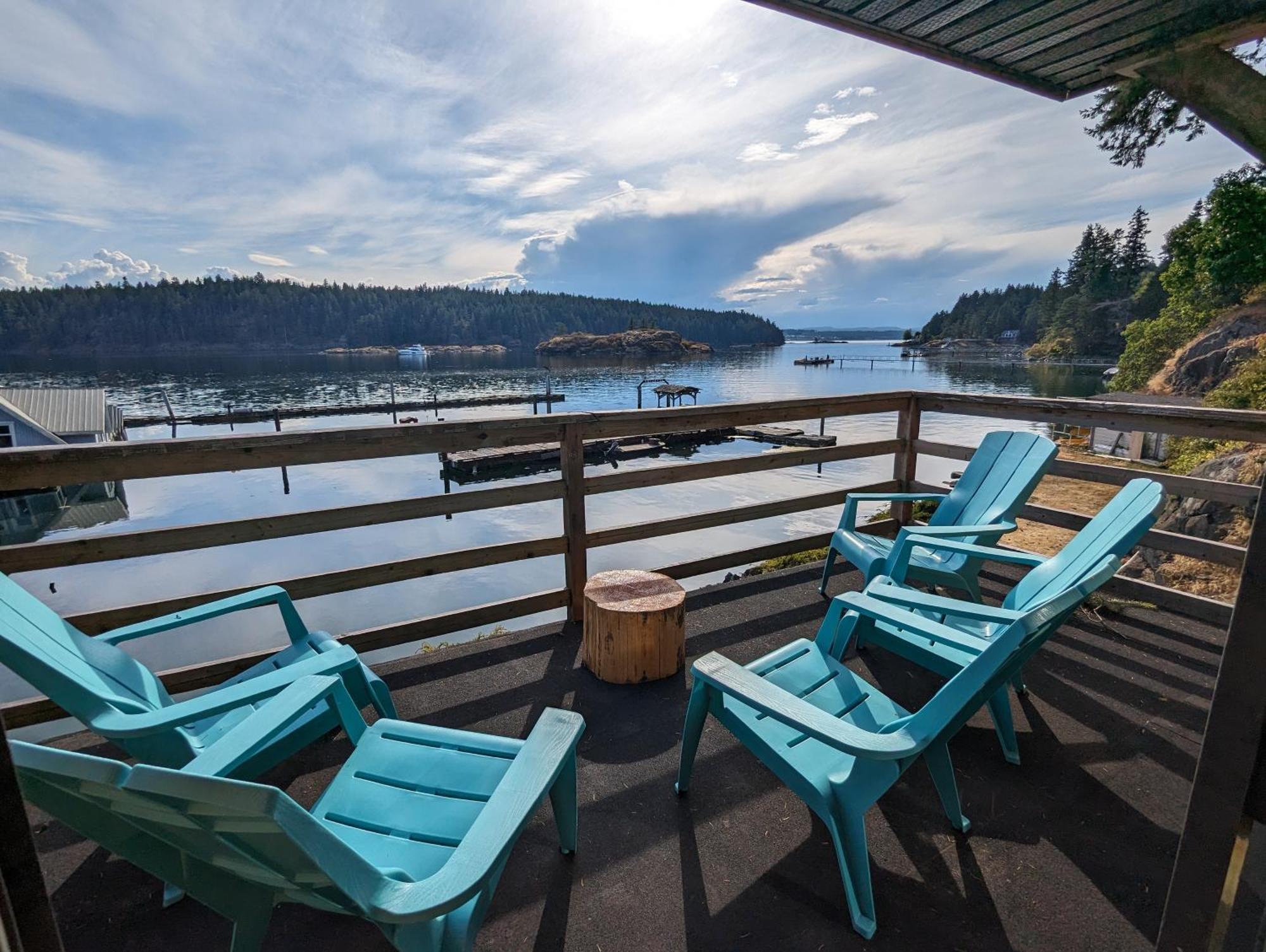 Jade Resort-Oceanfront Suites In Gowlland Harbour Heriot Bay Exterior foto