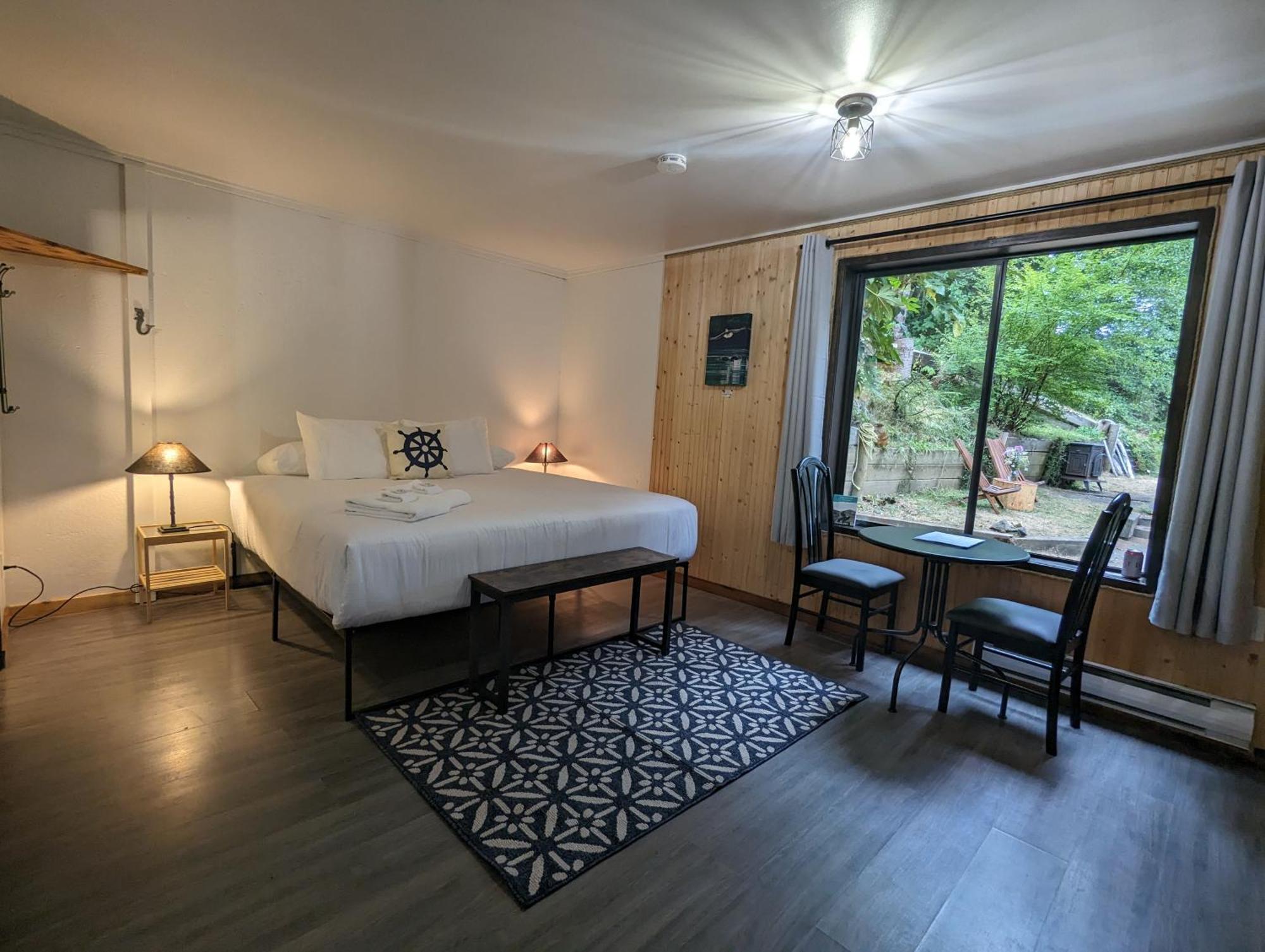 Jade Resort-Oceanfront Suites In Gowlland Harbour Heriot Bay Zimmer foto