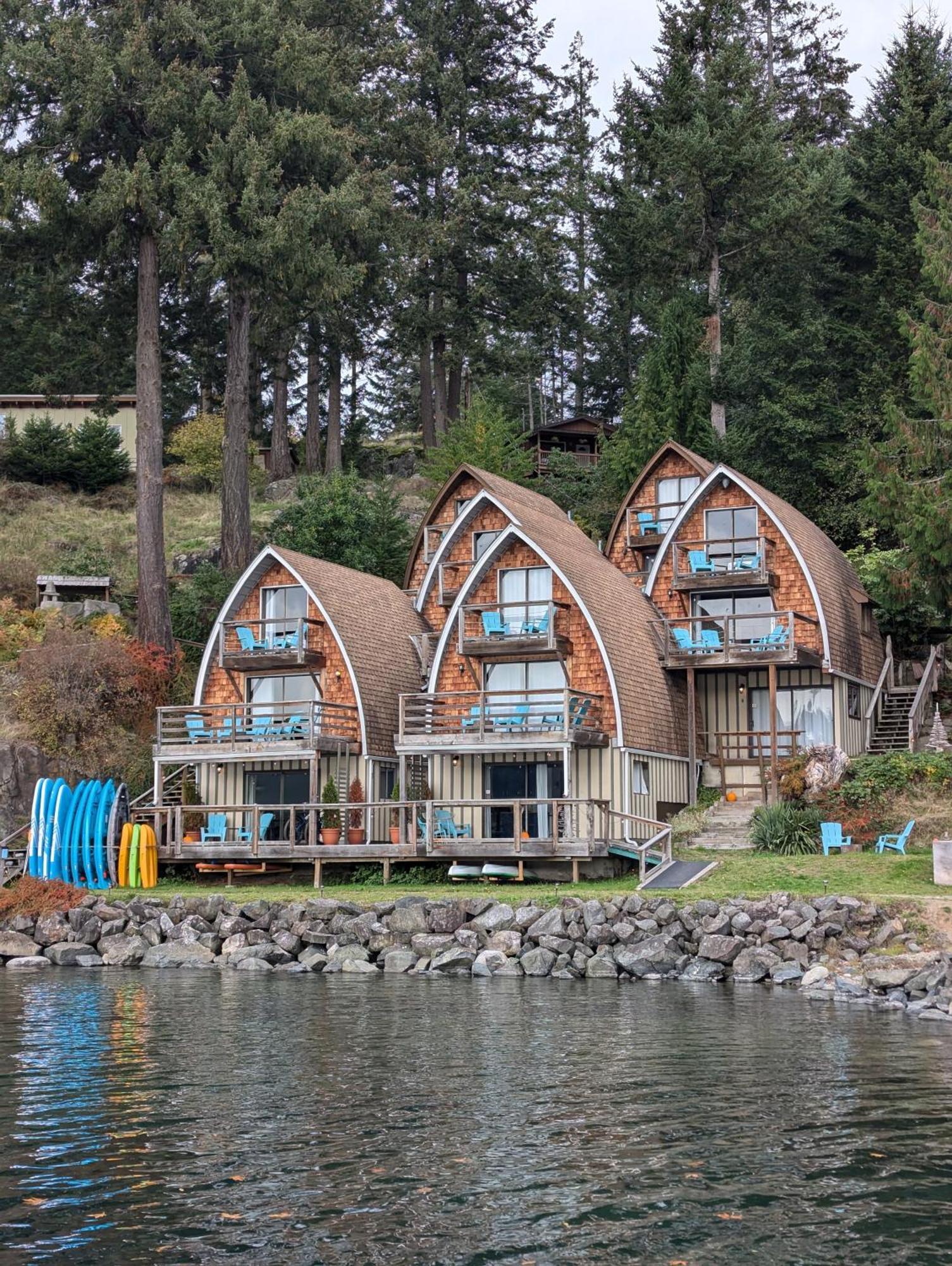 Jade Resort-Oceanfront Suites In Gowlland Harbour Heriot Bay Exterior foto